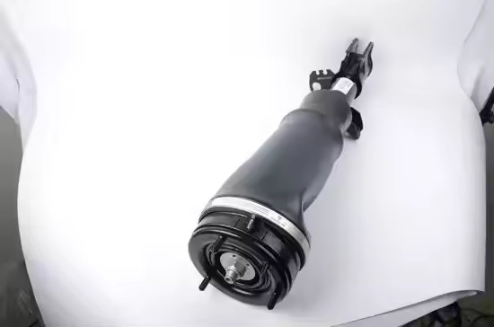 RRover L322 Air Ride Suspension Shock Absorber Strut LR012885 LR032560 için ADS'li hava süspansiyonu destekleri