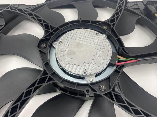 VW Multivan 850W Elektrikli Soğutma Radyatör Fanı 7E0121205B 7E0121205J için Hava Soğutma Sistemi