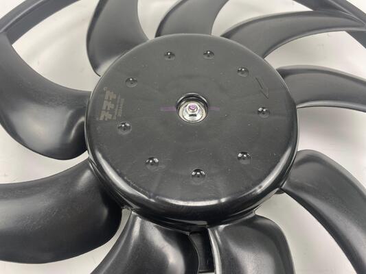 8K0959455R 8K0959455N Audi A6L C7 B8 Q5 Yüksek Performanslı Radyatör Fan Montajı