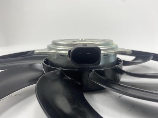 Audi A4L Q5 B8 B9 Q3 A5 C7 için Otomatik Klima Elektrikli Radyatör Soğutma Fanı OEM 8K0959455G Otomotiv Klima Soğutma Sistemi