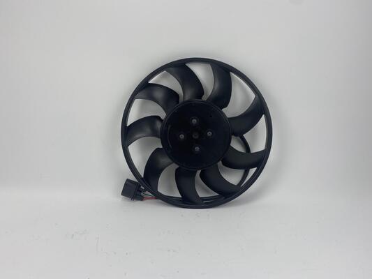 8W0959455 8W0959455AB 8W0121003D Otomotiv Elektrik Parçaları Audi A6 A7 A8 A8L Q7 Q8 için Radyatör Fanı
