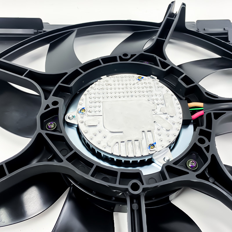 850W Evrensel Araç Soğutma Fan Radyatörü Optimum Motor Soğutması için 17427795757 17424730745
