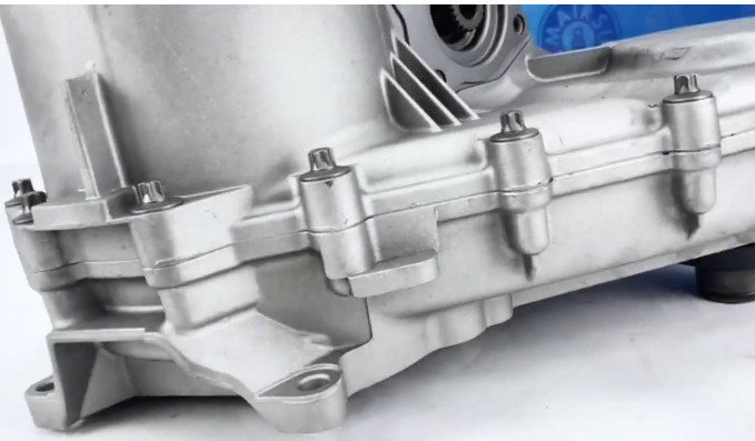 OE NO ATC700 Transfer Case BMW X5 E70 X6 E71 Otomatik Transmission Sistemi için 27107599886