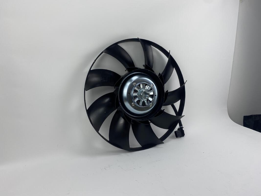 LR012644 LR112860 Land Rover Range Rover Sport LR4 Motoru Soğutma Fanı Montajı