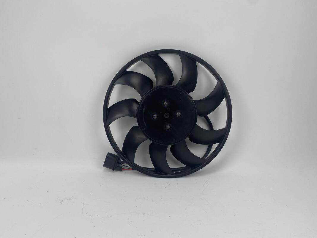 8W0959455 8W0959455AB 8W0121003D Otomotiv Elektrik Parçaları Audi A6 A7 A8 A8L Q7 Q8 için Radyatör Fanı