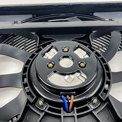 4kg Otomobil Elektrik Sistemleri Radyatör Soğutma Ventilatörü 300W Voltaj OEM Uyumlu